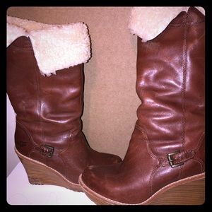 Leather  pecan UGG boots